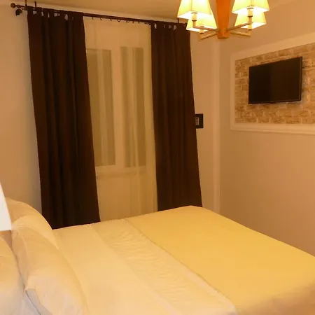 Meridiano Bed & Breakfast *